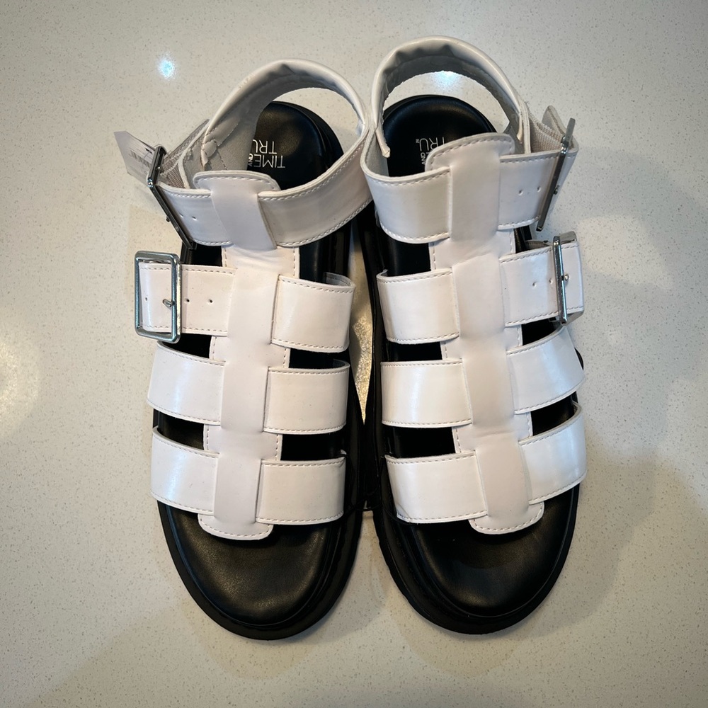 NWT Time and Tru - Doc Marten’s looking sandals. Size 9